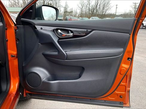 Used 2022 Nissan Rogue Sport SL image 23