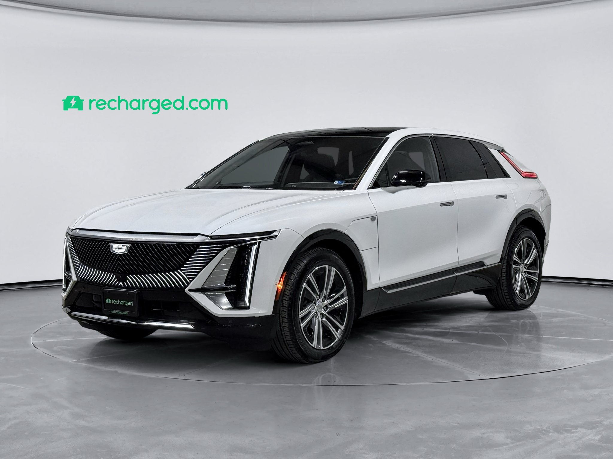 Used 2025 Cadillac Lyriq Luxury AWD/4WD image 1