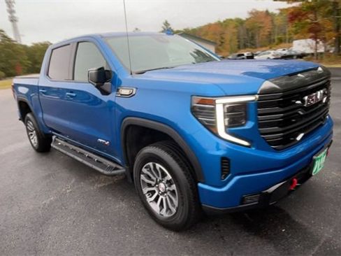 Used 2022 GMC Sierra 1500 AT4 w/ AT4 Preferred Package image 1