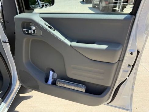 Used 2018 Nissan Frontier SV AWD/4WD image 78