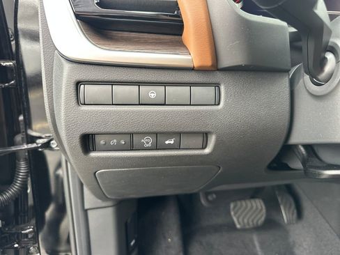 New 2026 Nissan Rogue Platinum AWD/4WD image 13