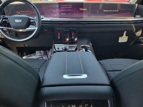 New 2026 Cadillac Escalade Platinum Sport w/ LPO, ONYX Package image 14