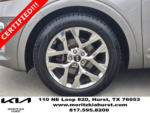 Certified 2019 Kia Sorento SX image 17