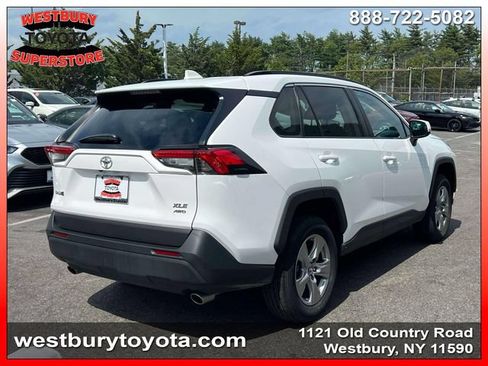 Used 2025 Toyota RAV4 XLE AWD/4WD image 7