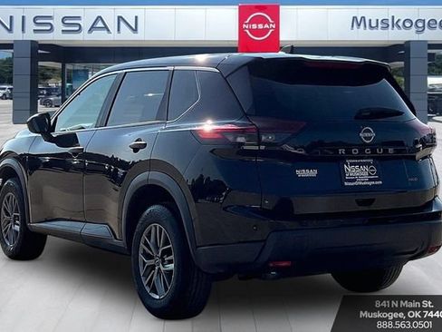Used 2024 Nissan Rogue S AWD/4WD image 4