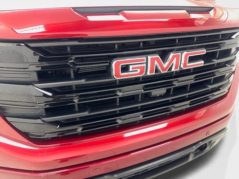 Used 2024 GMC Sierra 1500 Elevation w/ Preferred Package AWD/4WD image 25