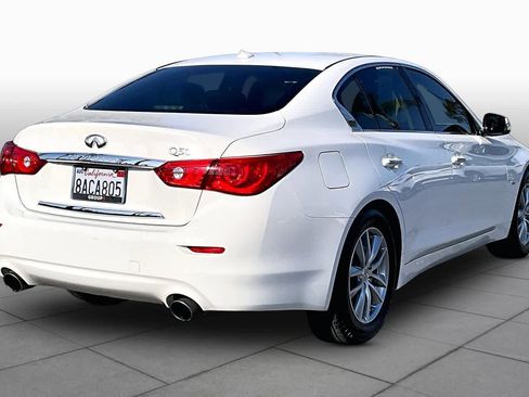 Used 2017 INFINITI Q50 2.0t w/ Moonroof Package RWD image 12