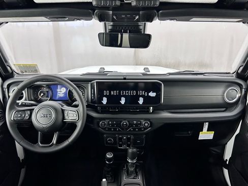 New 2025 Jeep Gladiator Sport image 23