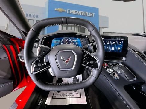 Used 2024 Chevrolet Corvette Stingray Preferred Conv w/ Z51 Performance Package RWD image 7