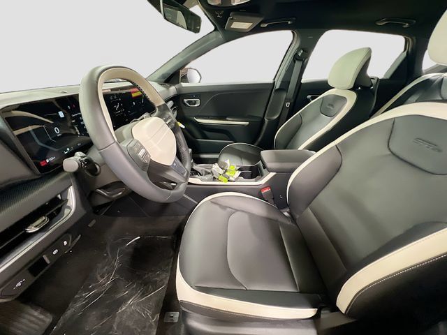 New 2025 Kia K4 GT-Line w/ GT-Line Premium Package FWD image 22