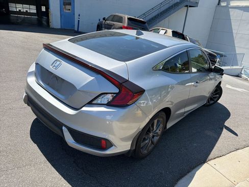 Used 2019 Honda Civic EX image 10