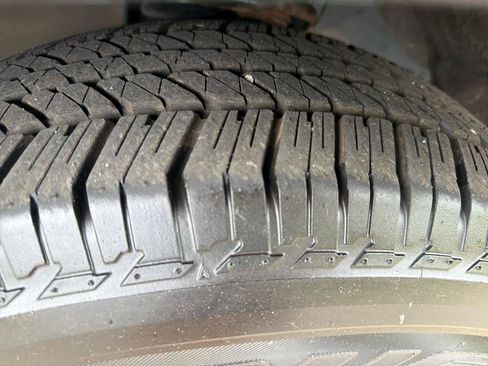 Used 2006 Toyota 4Runner SR5 AWD/4WD image 10