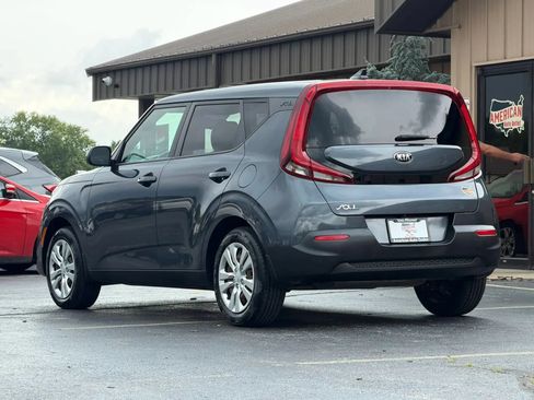Used 2020 Kia Soul LX FWD image 9