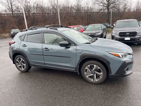 Used 2024 Subaru Crosstrek 2.0i Premium image 8