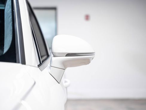 Used 2022 Porsche Cayenne Turbo S image 9