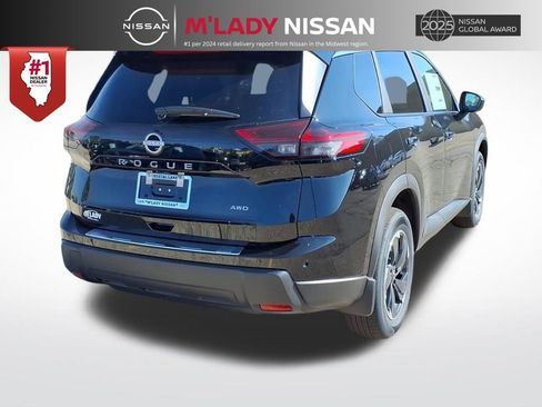 New 2026 Nissan Rogue SV w/ SV Premium Package image 7