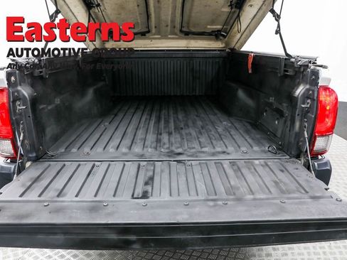 Used 2021 Toyota Tacoma SR RWD image 9