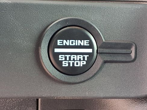 Used 2025 Ford Bronco Outer Banks AWD/4WD image 18
