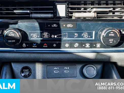 Certified 2025 Nissan Rogue Platinum w/ Tech Package image 38