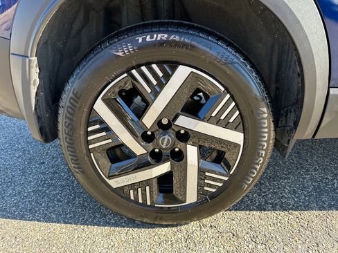 Used 2026 Nissan Kicks SV image 17