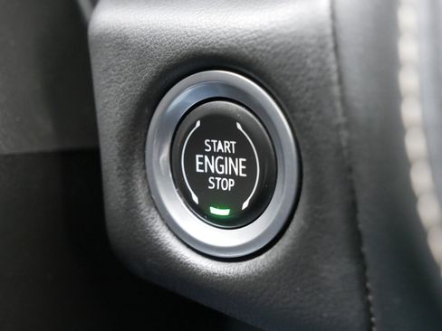 Used 2023 GMC Yukon SLT image 29