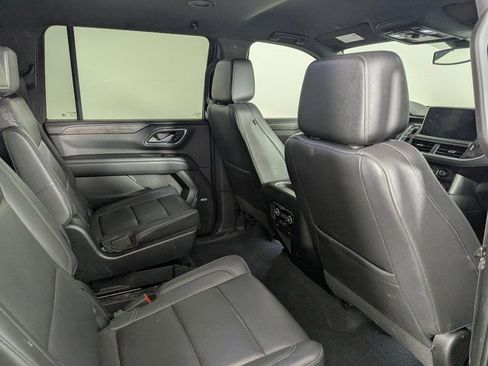 Used 2022 Chevrolet Suburban LT image 21