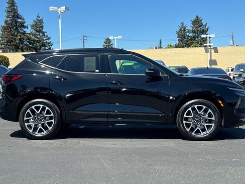 Used 2025 Chevrolet Blazer RS AWD/4WD image 4