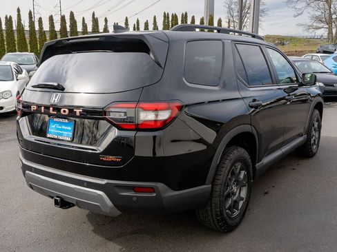 New 2026 Honda Pilot TrailSport image 6