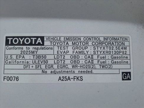 Used 2025 Toyota RAV4 XLE AWD/4WD image 20