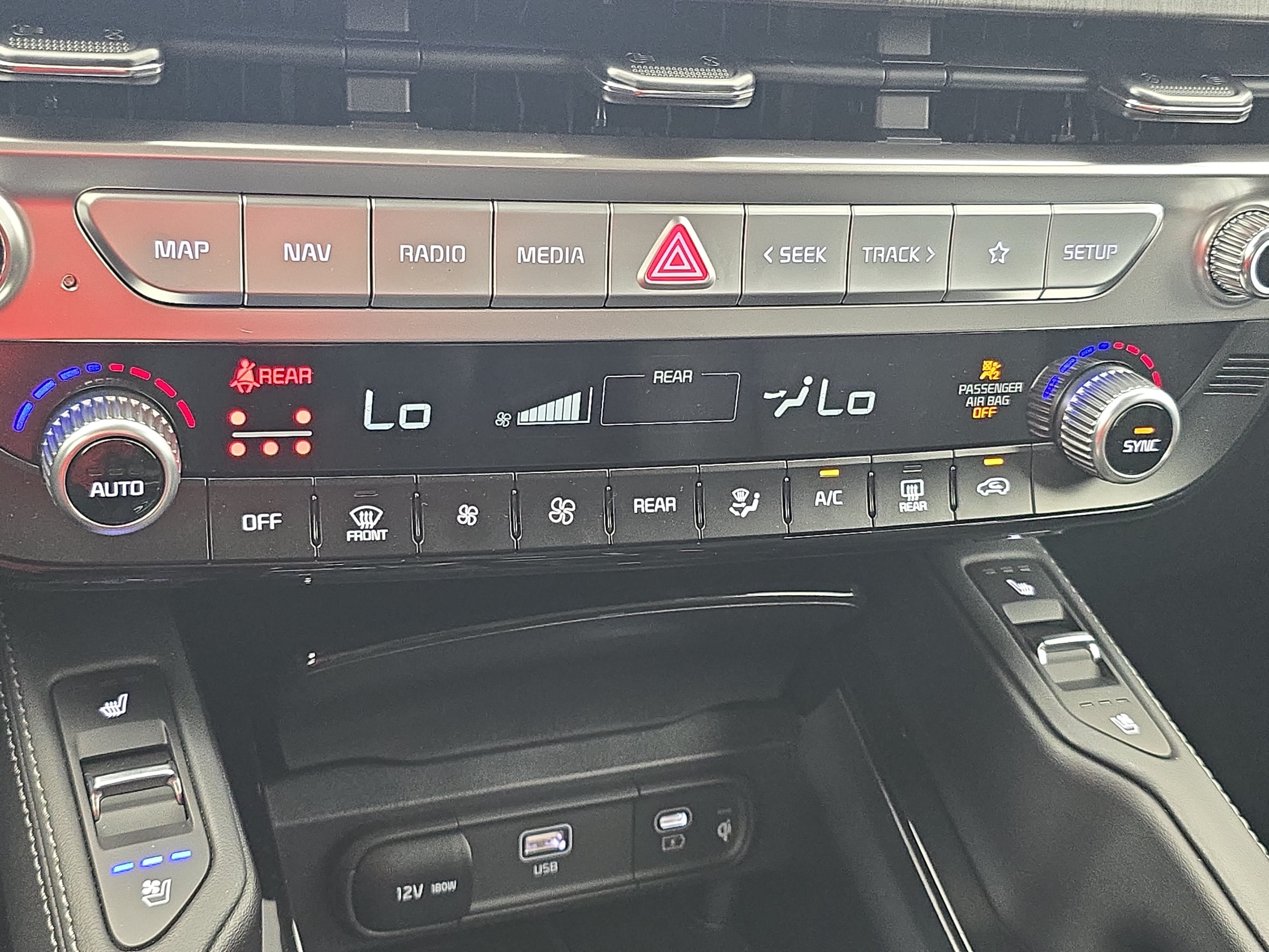 Used 2025 Kia Telluride EX w/ EX Captain's Chair Package FWD image 25