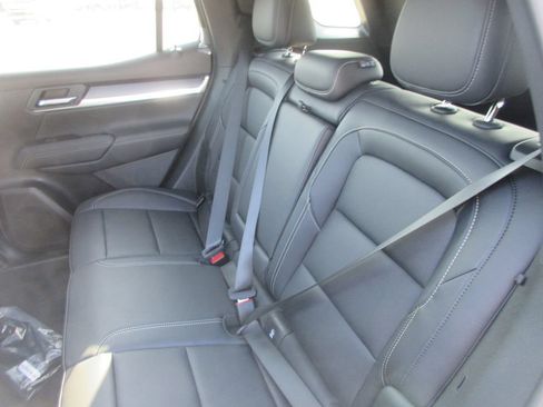 New 2027 GMC Terrain Elevation w/ Elevation Premium Package AWD/4WD image 12