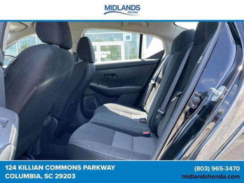 Used 2025 Nissan Sentra SV FWD image 9