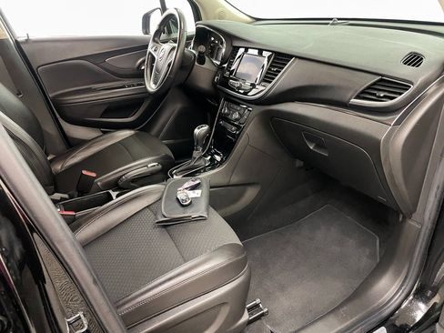 Certified 2022 Buick Encore Preferred w/ Safety Package image 35