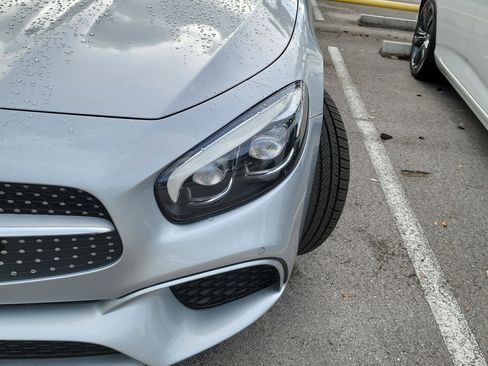 Used 2019 Mercedes-Benz SL 450 w/ Premium Package image 4