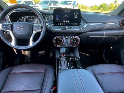Used 2025 Chevrolet Blazer RS image 7