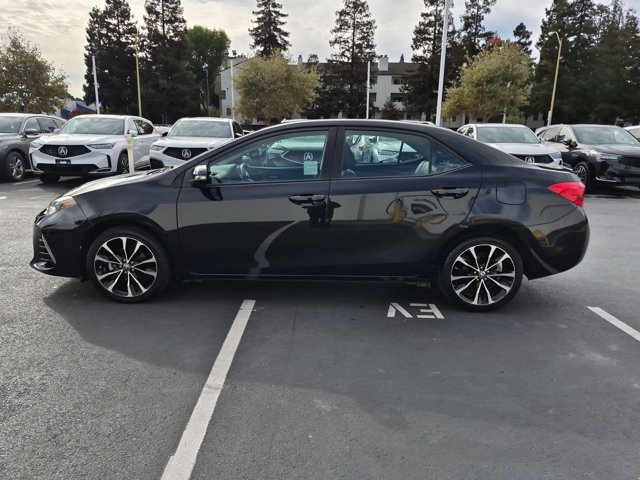 Used 2018 Toyota Corolla XSE FWD image 9