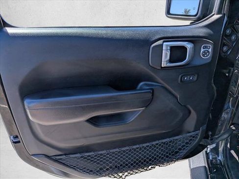 Used 2020 Jeep Gladiator Sport w/ Quick Order Package 24S AWD/4WD image 10