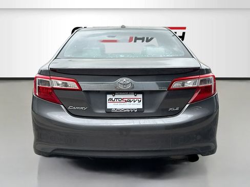 Used 2014 Toyota Camry XLE FWD image 6