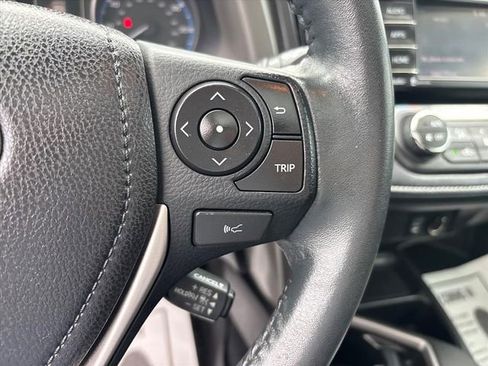 Used 2017 Toyota RAV4 XLE FWD image 27