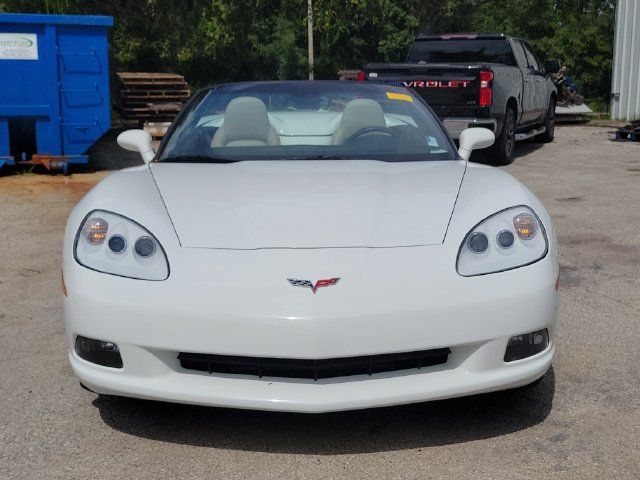 Used 2010 Chevrolet Corvette Convertible w/ Preferred Equipment Group RWD image 10