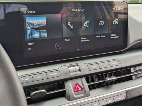 Used 2025 Kia K4 LXS image 21