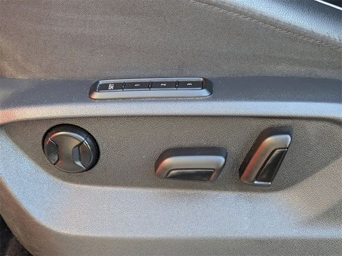 Used 2019 Volkswagen Tiguan SEL Premium R-Line w/ 3rd Row Seat Package image 28