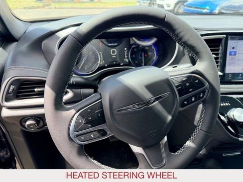 New 2026 Chrysler Pacifica Select AWD/4WD image 19