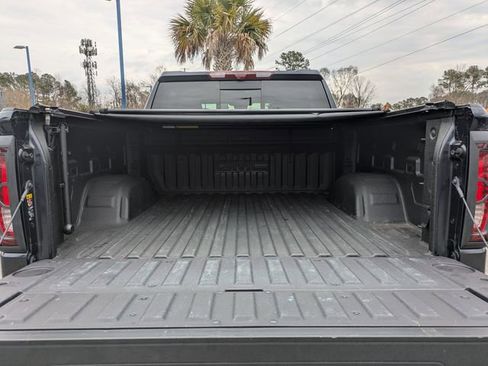 Used 2025 GMC Sierra 1500 AT4 w/ AT4 Premium Package image 13