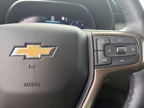 Used 2022 Chevrolet Tahoe High Country AWD/4WD image 11