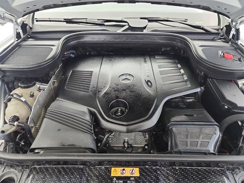 Used 2020 Mercedes-Benz GLS 450 4MATIC image 46