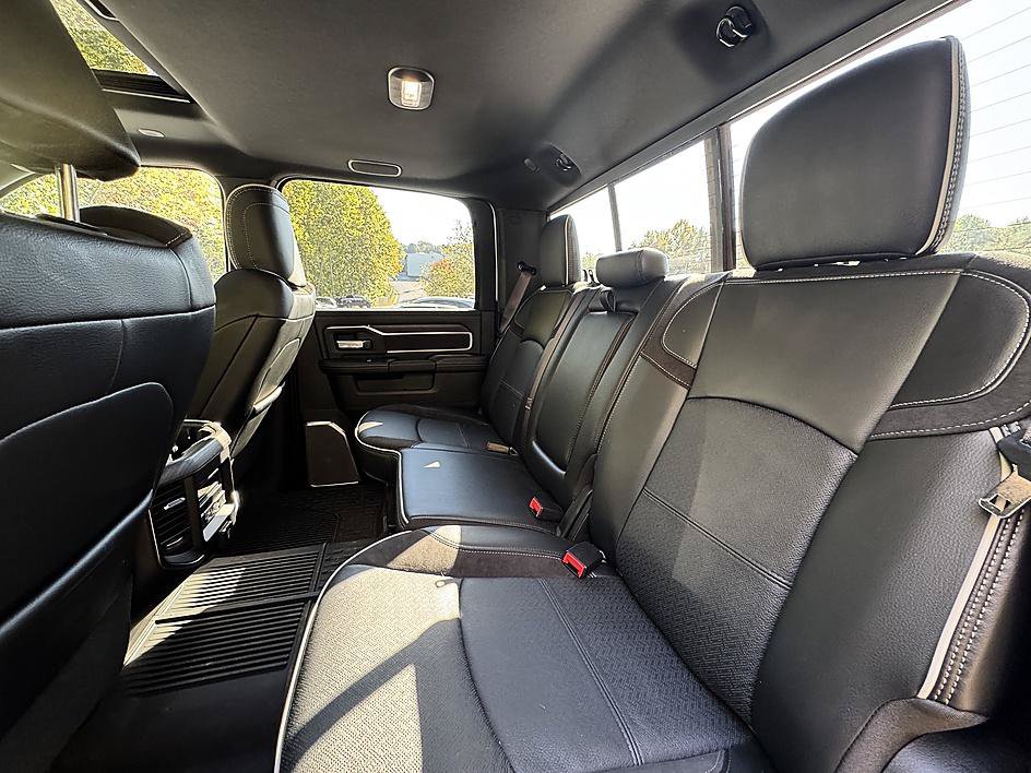 Used 2025 RAM 2500 Laramie AWD/4WD image 4