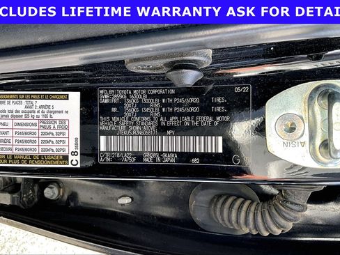 Used 2022 Toyota 4Runner Limited AWD/4WD image 29