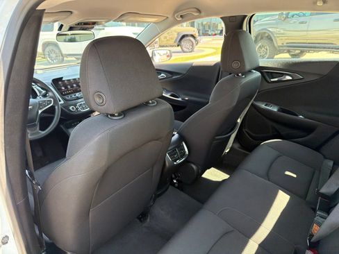 Used 2024 Chevrolet Malibu LT FWD image 16