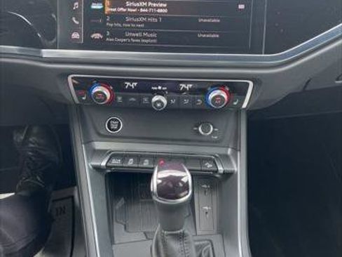 Certified 2025 Audi Q3 2.0T Premium w/ Convenience Package image 13